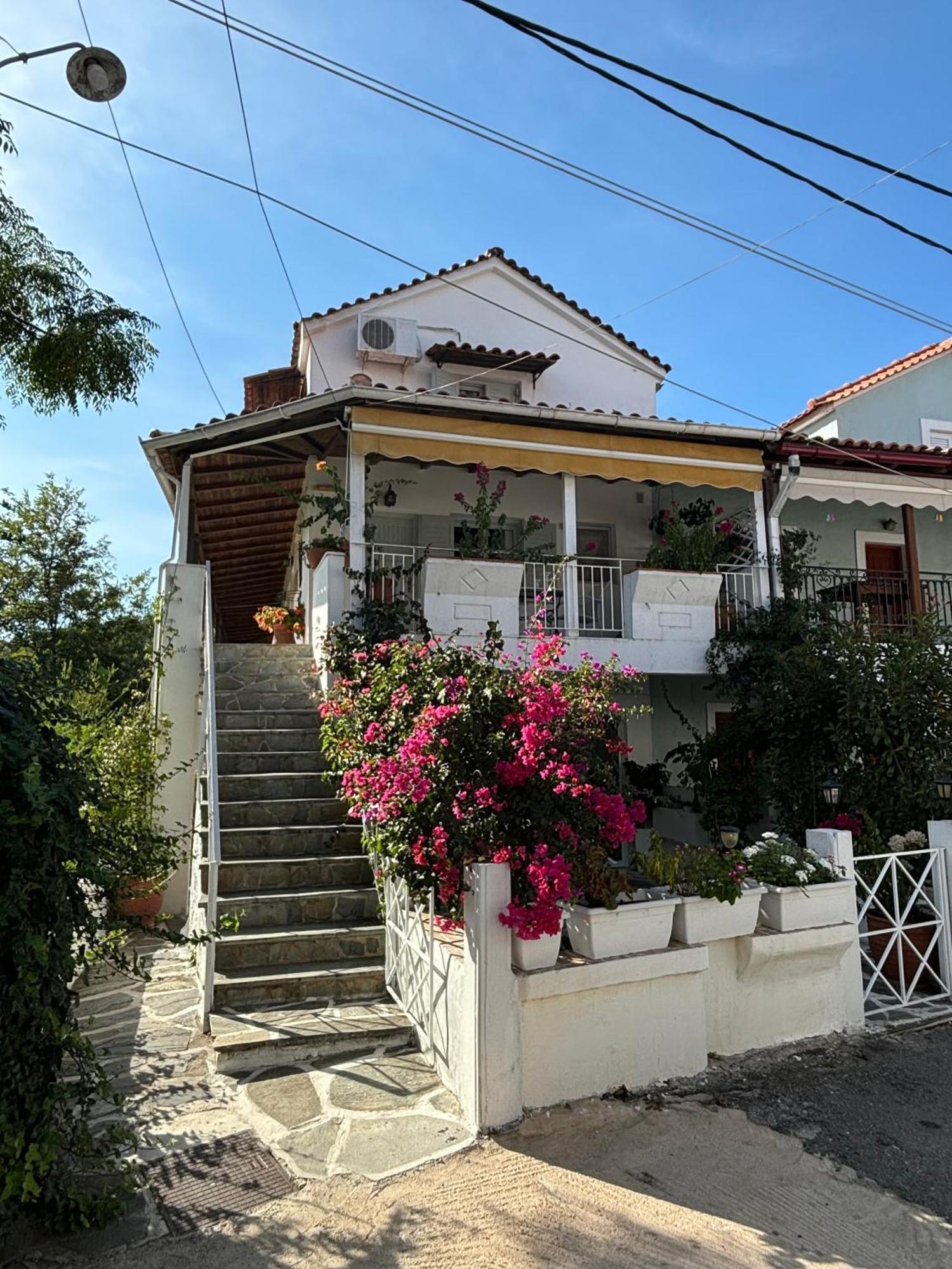Marias Apartments Василика Экстерьер фото